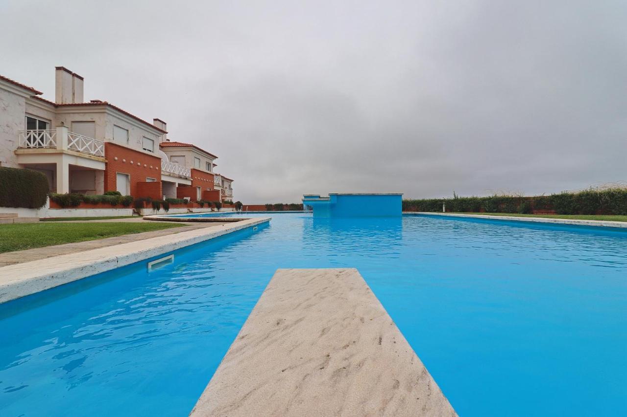Apartamento Vista Premium Sto Antonio São Martinho do Porto Esterno foto