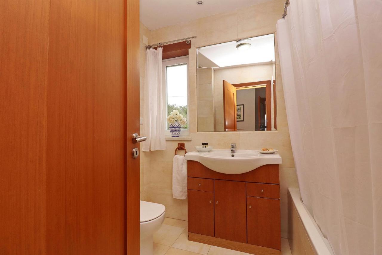 Apartamento Vista Premium Sto Antonio São Martinho do Porto Esterno foto